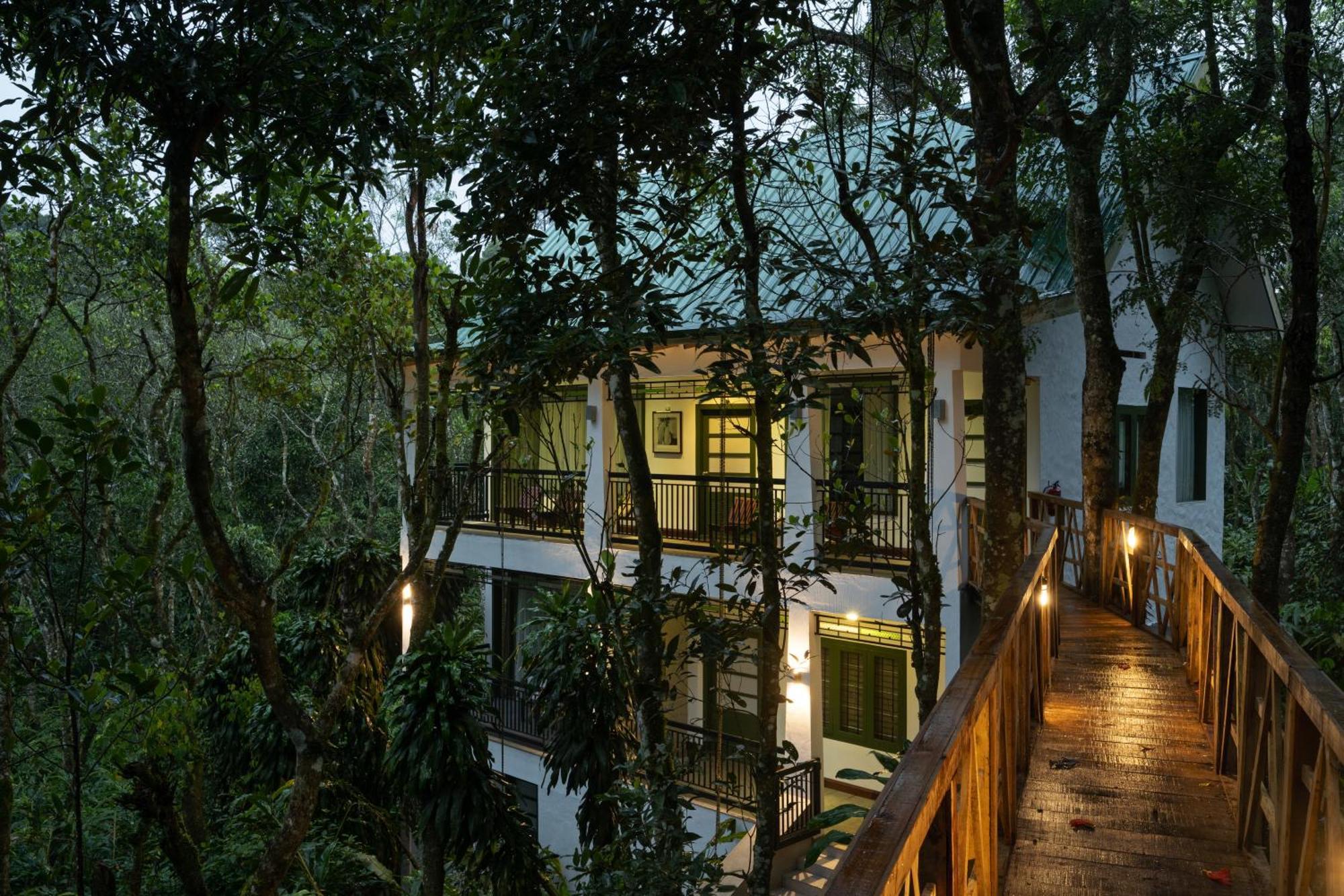 Reen Aanavilasam Plantation *